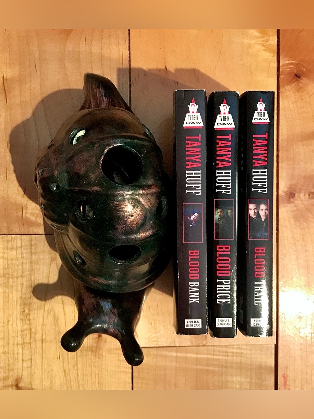 Blood Ties Novels by TANYA HUFF x3